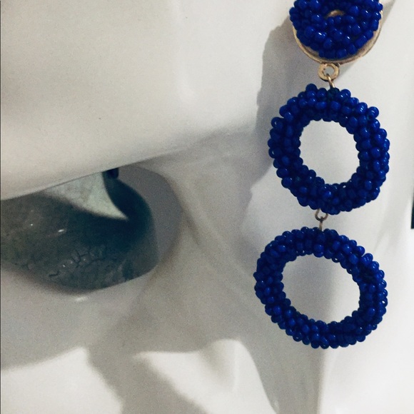 BEADED DOUBLE CIRCLE EARRINGS NAVY BLUE - Picture 2 of 4